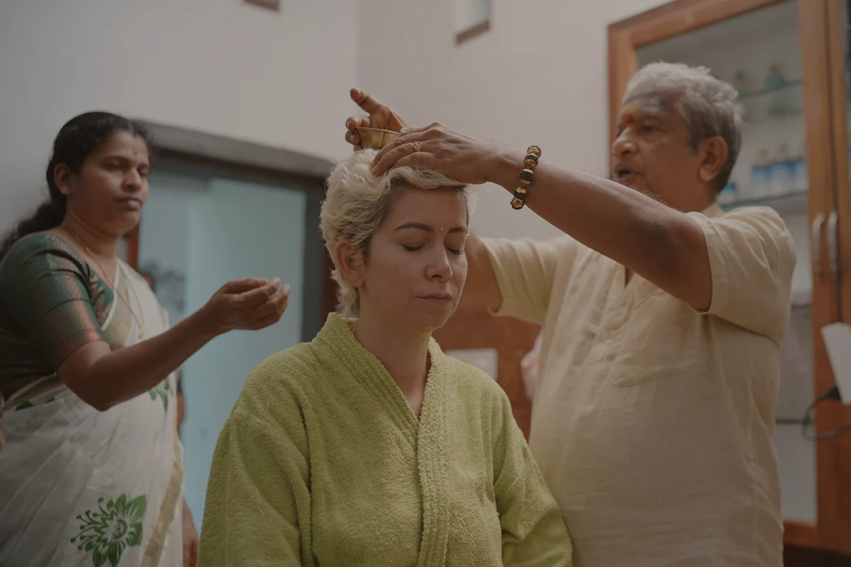 Ayurvedic massage training at Ayurvedam at Sreenilayam